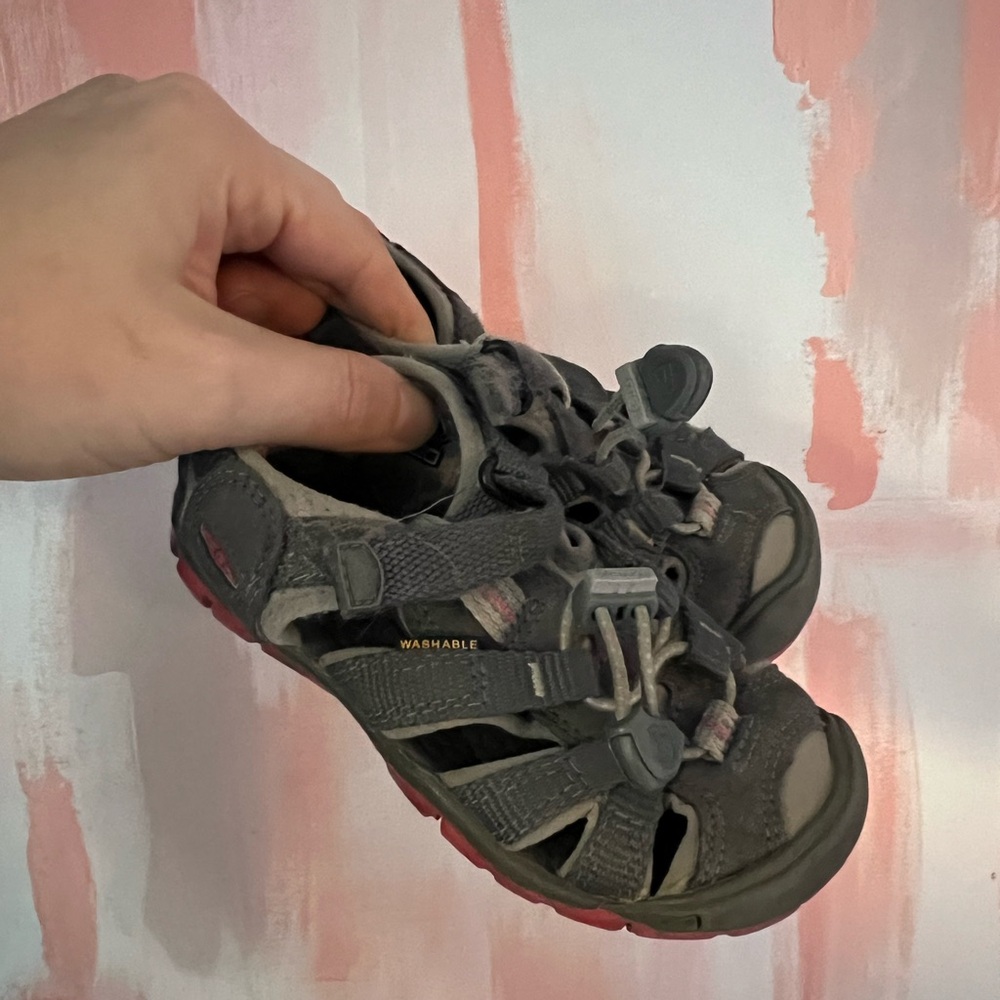 Kids Outdoor Adventure Sandals - Gray and Red